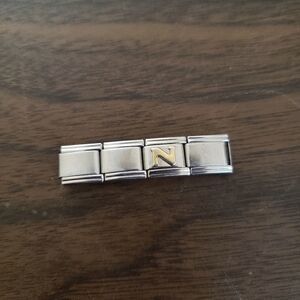Link charm 